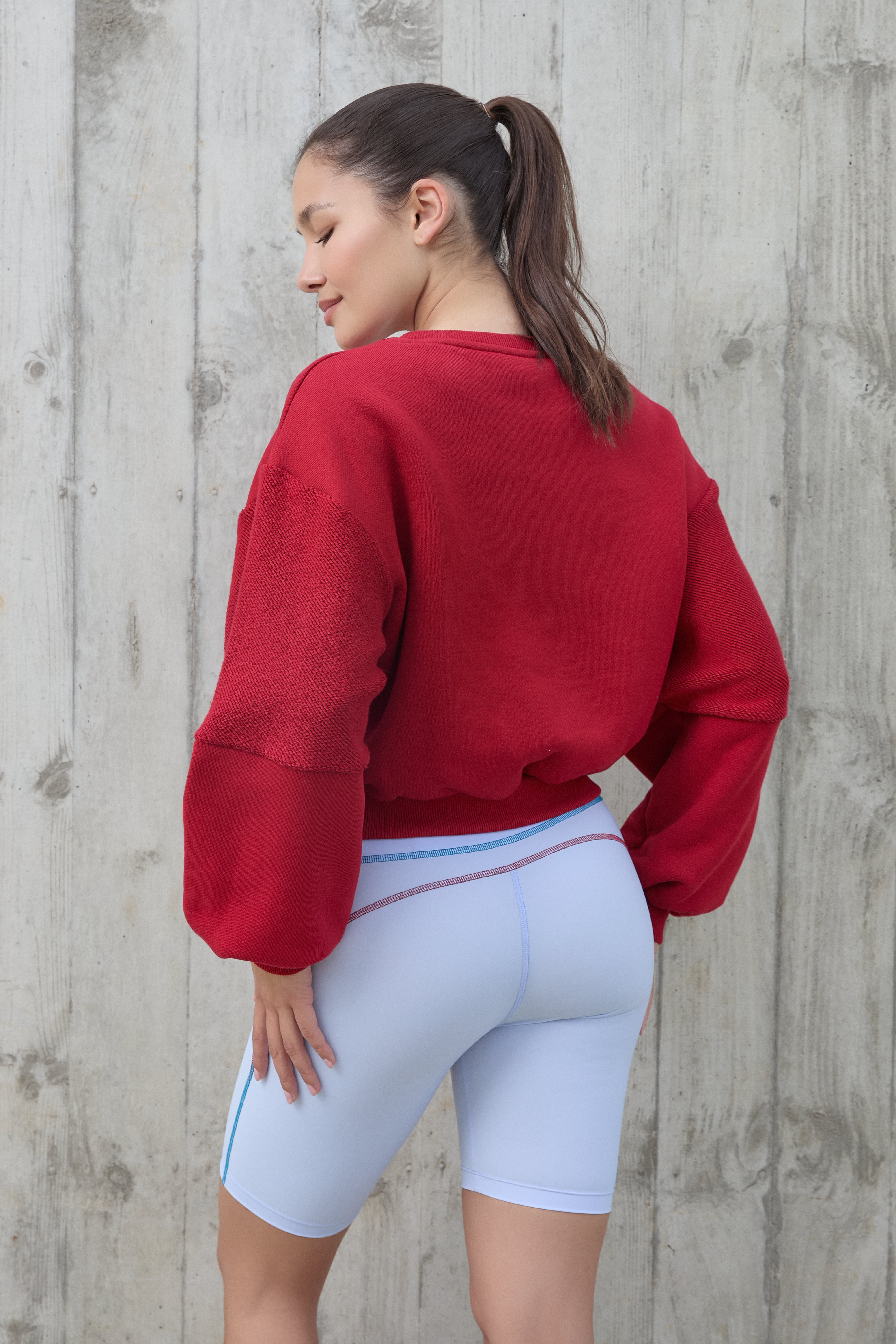SWEATSHIRT 01